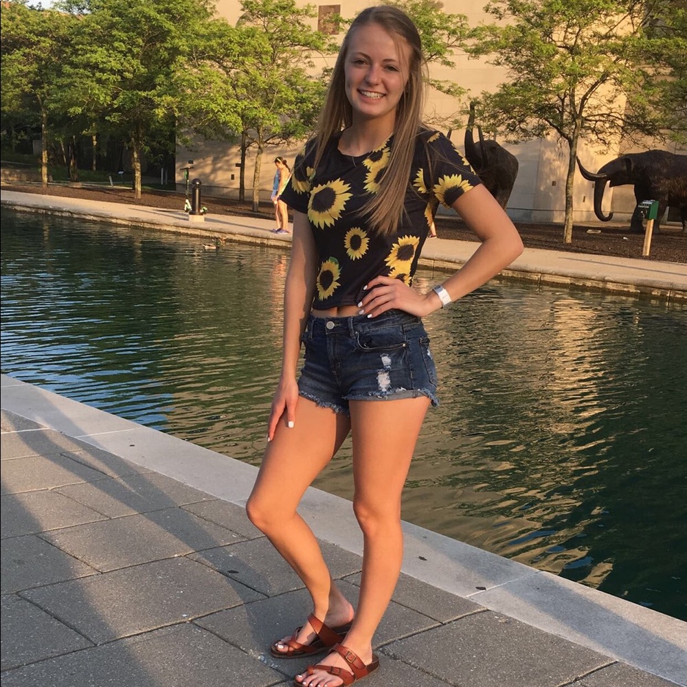 Meet your Posher, Madyson